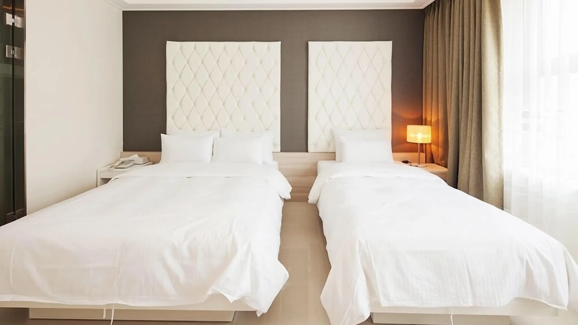 Wolmido Premiers Hotel Incheon 3*,  South Korea