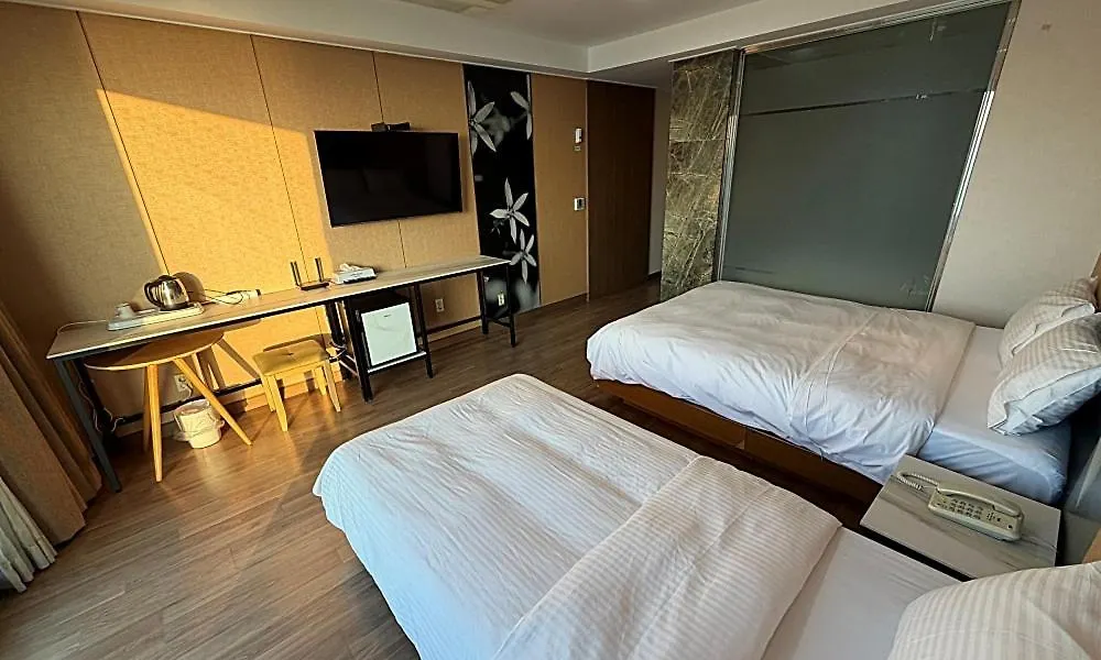 Wolmido Premiers Hotel Incheon 3*,