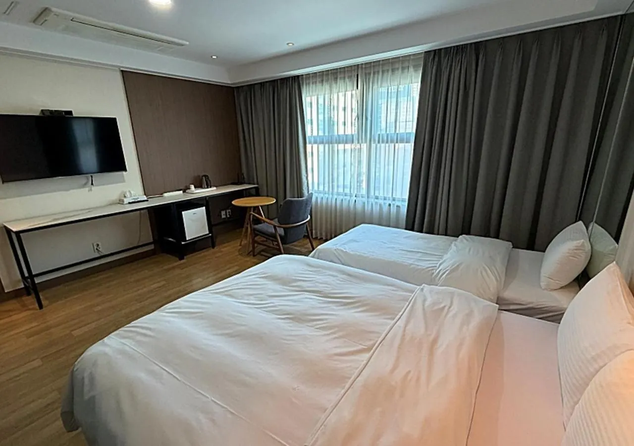 Wolmido Premiers Hotel Incheon 3*,  South Korea