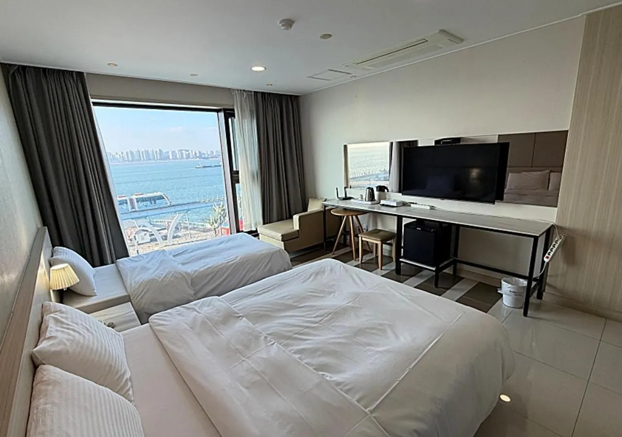 Wolmido Premiers Hotel Incheon 3*,  South Korea