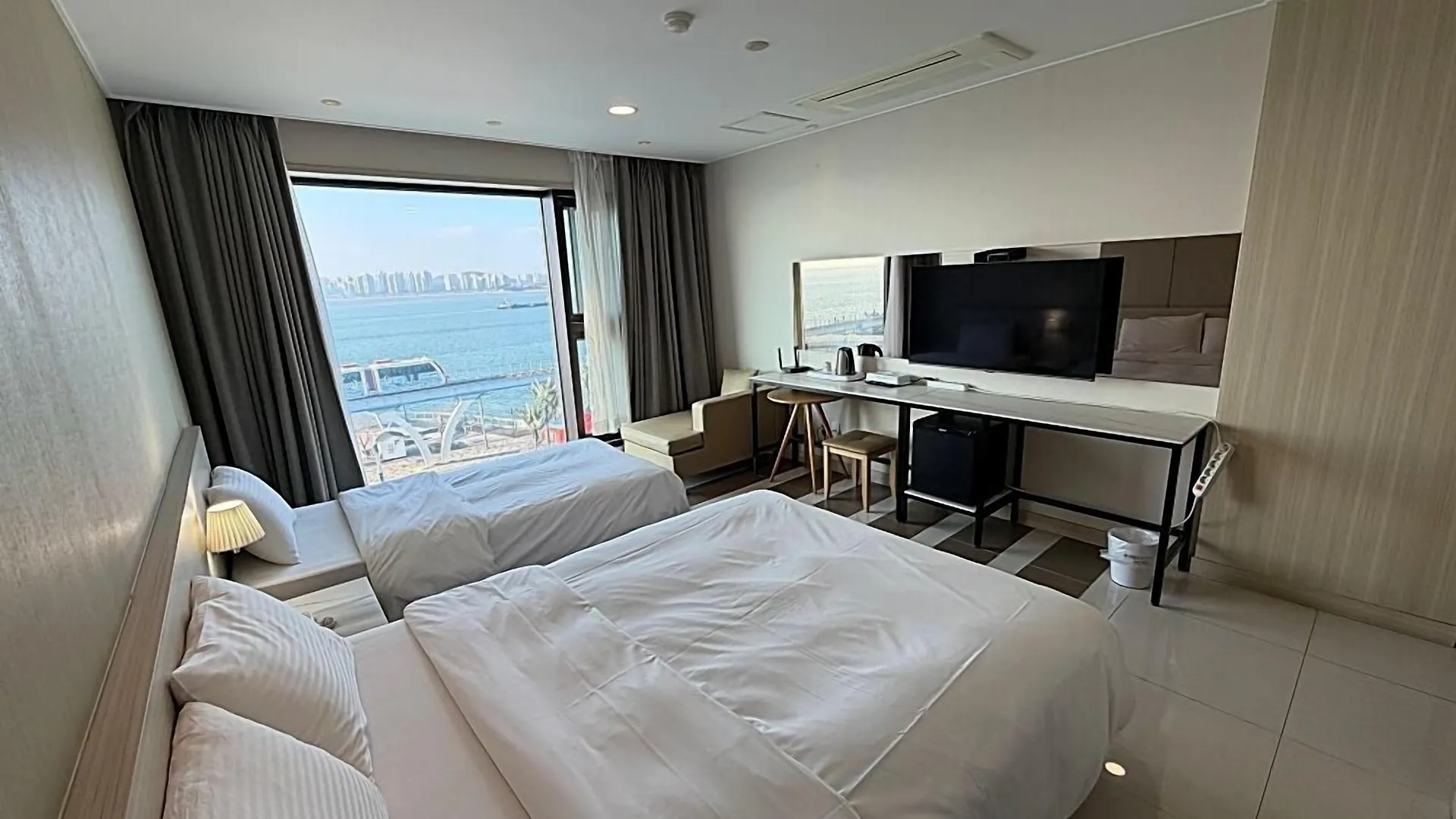 Wolmido Premiers Hotel Incheon South Korea