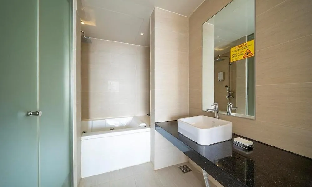 Wolmido Premiers Hotel Incheon South Korea